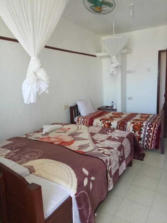 Golden Guest House- Miritini Mombasa Eksteriør billede