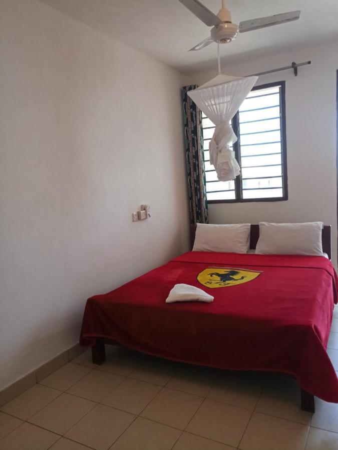 Golden Guest House- Miritini Mombasa Eksteriør billede