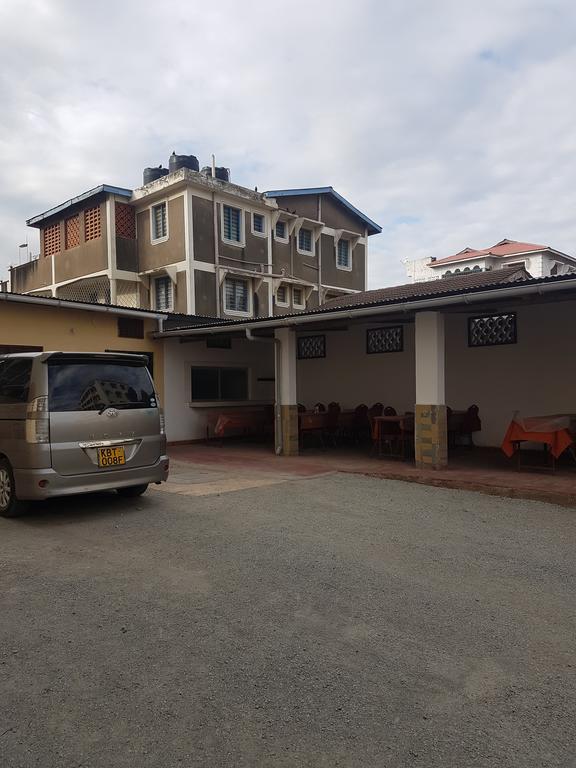 Golden Guest House- Miritini Mombasa Eksteriør billede